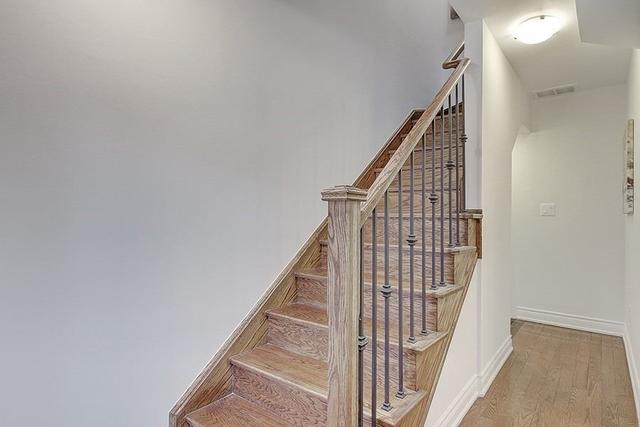 74 Hargrave Lane, Townhouse with 3 bedrooms, 3 bathrooms and 1 parking in Toronto ON | Image 20