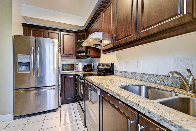 ThC - 1 Clairtrell Rd, Condo with 3 bedrooms, 4 bathrooms and 2 parking in Toronto ON | Image 7