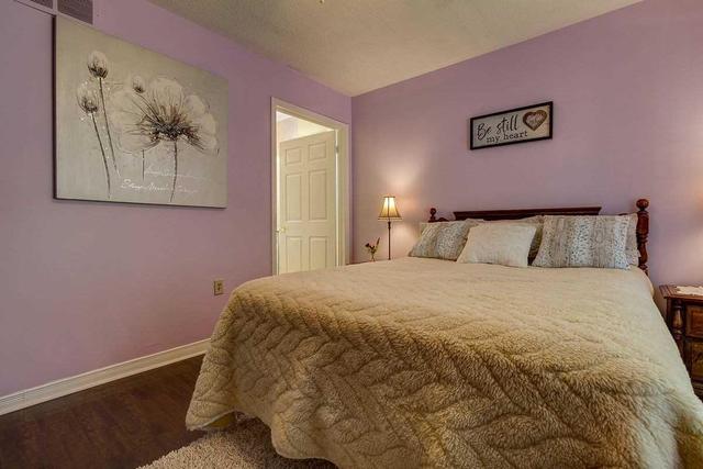 232 Silverbirch Blvd, Condo with 2 bedrooms, 2 bathrooms and 1 parking in Hamilton ON | Image 11