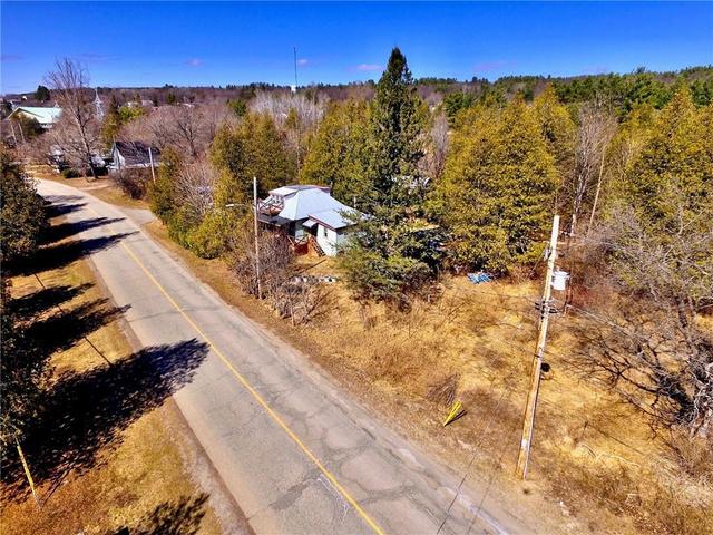 1746 Mill Street, House detached with 2 bedrooms, 1 bathrooms and 6 parking in Bonnechere Valley ON | Image 3