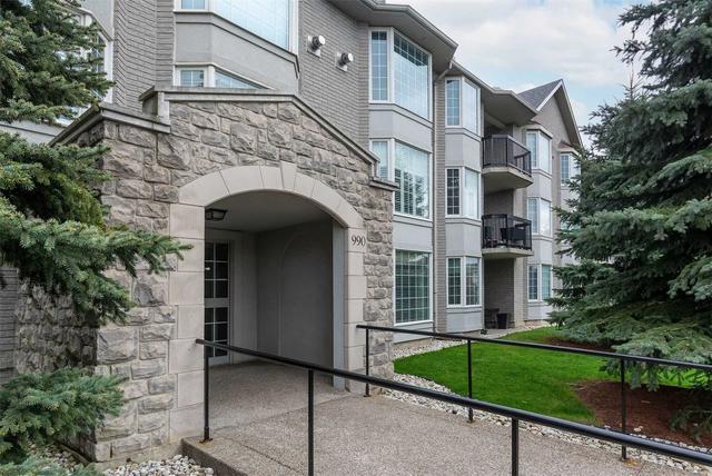 106 - 990 Golf Links Rd, Condo with 2 bedrooms, 2 bathrooms and 1 parking in Hamilton ON | Image 17