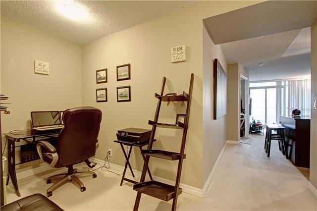 1003 - 1940 Ironstone Dr, Condo with 1 bedrooms, 2 bathrooms and 1 parking in Burlington ON | Image 5