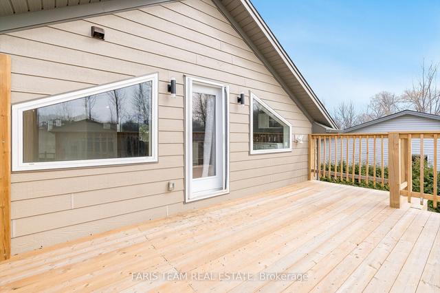 938 Corner Ave, House detached with 4 bedrooms, 3 bathrooms and 12 parking in Innisfil ON | Image 26