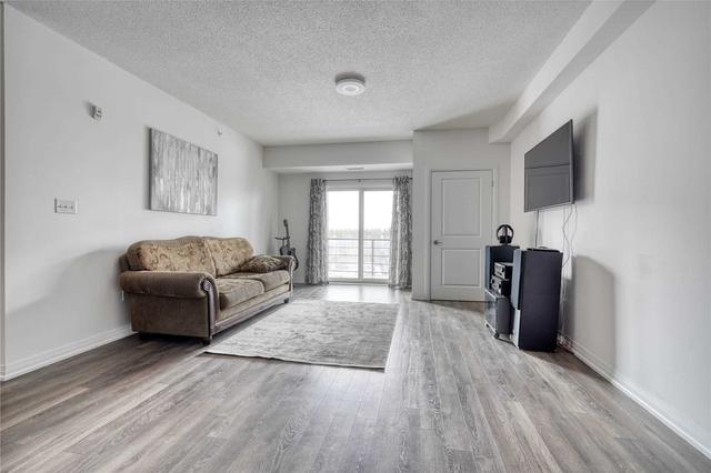 403 - 304 Essa Rd, Condo with 1 bedrooms, 1 bathrooms and 2 parking in Barrie ON | Image 2