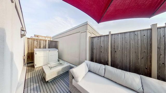 th15 - 20 Burkebrook Pl, Townhouse with 3 bedrooms, 3 bathrooms and 2 parking in Toronto ON | Image 25