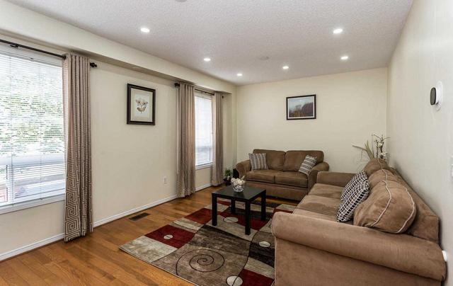 69 - 2 Sir Lou Dr, Townhouse with 3 bedrooms, 2 bathrooms and 2 parking in Brampton ON | Image 6