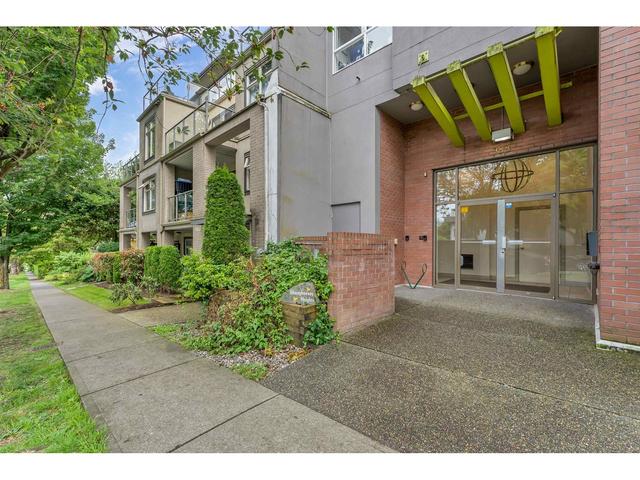 206 - 988 W 21st Avenue, Condo with 2 bedrooms, 1 bathrooms and null parking in Vancouver BC | Card Image
