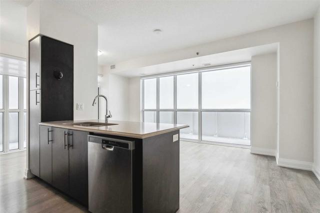 809 - 65 Speers Rd, Condo with 2 bedrooms, 2 bathrooms and 1 parking in Oakville ON | Image 23