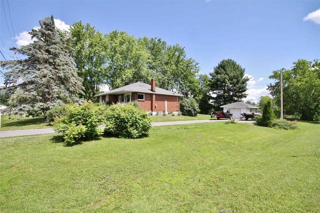 3255 Elizabeth St, House detached with 3 bedrooms, 1 bathrooms and 4 parking in Ottawa ON | Image 25