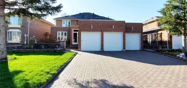 14 Tavistock Crt, House detached with 4 bedrooms, 5 bathrooms and 9 parking in Markham ON | Card Image