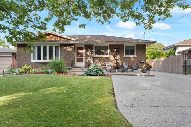 68 Prince Charles Drive, House detached with 4 bedrooms, 2 bathrooms and 6 parking in St. Catharines ON | Card Image