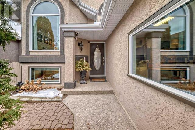 56 Mckenzie Lake Crescent Se, House detached with 5 bedrooms, 3 bathrooms and 8 parking in Calgary AB | Image 2
