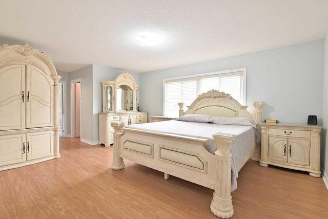 81 Watsonbrook Dr, House detached with 5 bedrooms, 5 bathrooms and 4 parking in Brampton ON | Image 10