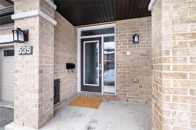 535 Stargazer Crescent, Townhouse with 4 bedrooms, 3 bathrooms and 3 parking in Ottawa ON | Image 2