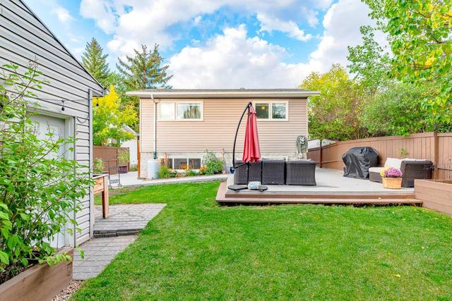44 Deerfield Drive Se, House detached with 3 bedrooms, 2 bathrooms and 5 parking in Calgary AB | Image 5