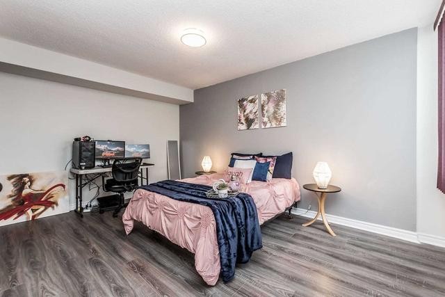 501 - 40 Panorama Crt, Condo with 3 bedrooms, 2 bathrooms and 1 parking in Toronto ON | Image 22