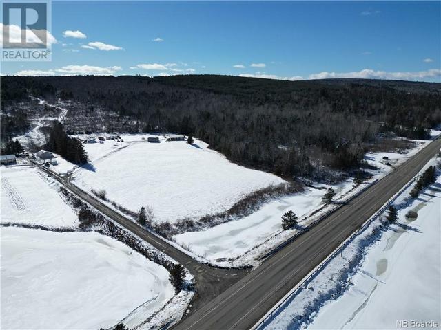 6258 Route 102, House detached with 4 bedrooms, 1 bathrooms and null parking in Prince William NB | Image 27