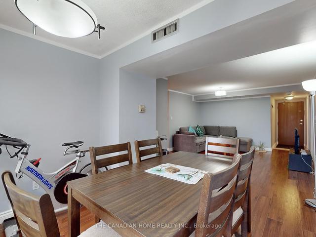 209 - 25 Agnes St, Condo with 2 bedrooms, 2 bathrooms and 1 parking in Mississauga ON | Image 3
