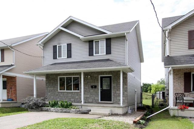 50 Grand River Ave, House detached with 3 bedrooms, 3 bathrooms and 2 parking in Brantford ON | Image 1