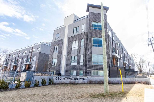 2 - 680 Atwater Ave, Townhouse with 2 bedrooms, 1 bathrooms and 2 parking in Mississauga ON | Image 12