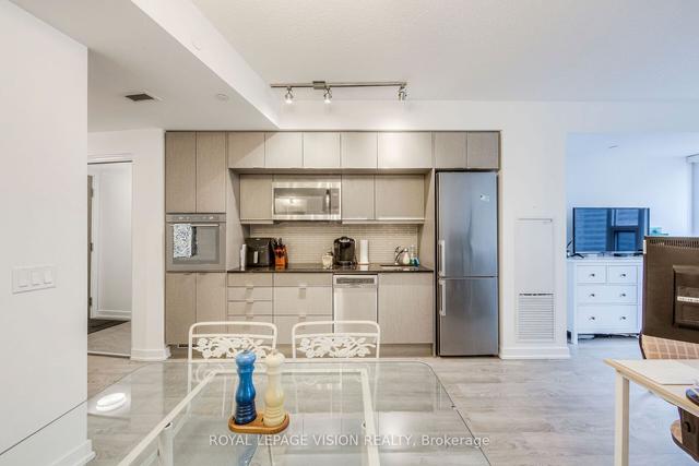 2312 - 10 York St, Condo with 1 bedrooms, 1 bathrooms and 0 parking in Toronto ON | Image 5