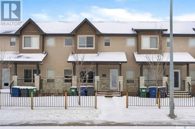 254 Maningas Bend, House attached with 3 bedrooms, 3 bathrooms and null parking in Saskatoon SK | Image 4