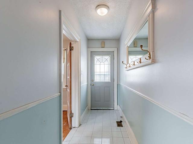 83 Amherst Ave, House detached with 3 bedrooms, 2 bathrooms and 4 parking in Toronto ON | Image 20