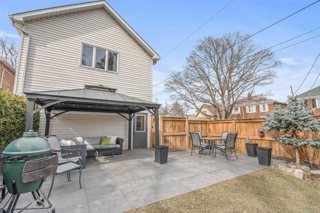 535 Broadway Ave, House detached with 2 bedrooms, 3 bathrooms and 3 parking in Toronto ON | Image 22