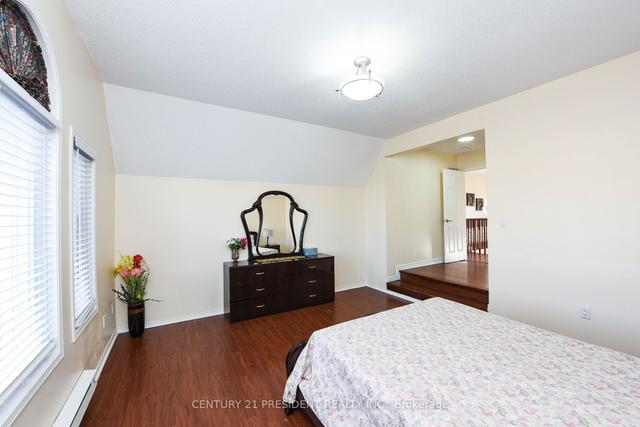 96 Sal Circ, House detached with 4 bedrooms, 4 bathrooms and 7 parking in Brampton ON | Image 22