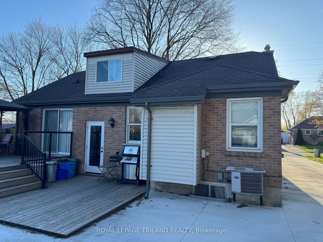 100 Fairmont Ave, House detached with 3 bedrooms, 3 bathrooms and 13 parking in London ON | Image 27