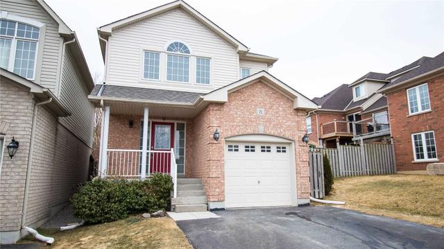 71 Staples Ave, House detached with 3 bedrooms, 2 bathrooms and 3 parking in Clarington ON | Image 6