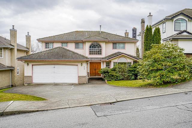 683 Clearwater Way, House detached with 6 bedrooms, 4 bathrooms and null parking in Coquitlam BC | Card Image