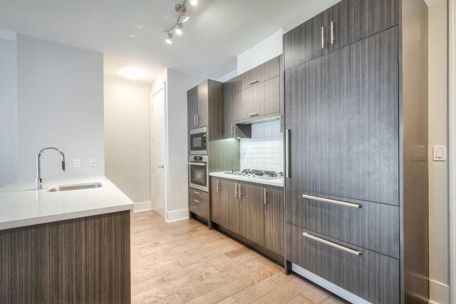 617 - 29 Queens Quay St E, Condo with 2 bedrooms, 2 bathrooms and 1 parking in Toronto ON | Image 30