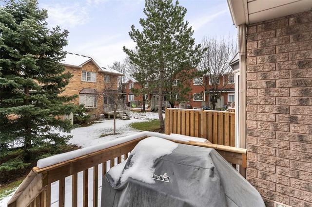 2880 Headon Forest Dr, Townhouse with 3 bedrooms, 4 bathrooms and 2 parking in Burlington ON | Image 8