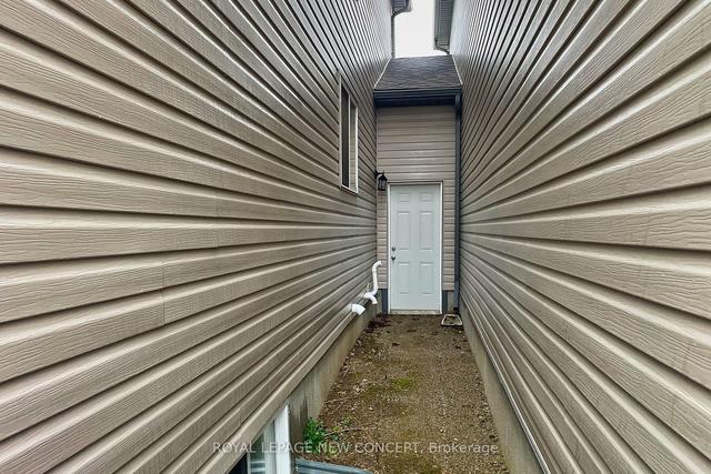 20 Mccann St, House attached with 3 bedrooms, 3 bathrooms and 2 parking in Guelph ON | Image 33