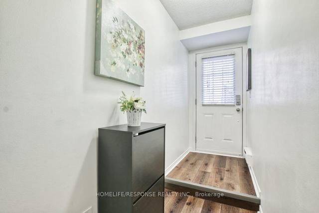 149 - 35 Elsie Lane, Townhouse with 3 bedrooms, 2 bathrooms and 0 parking in Toronto ON | Image 12