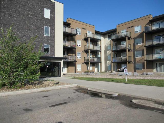 221 - 9120 96 Avenue, Condo with 1 bedrooms, 1 bathrooms and 1 parking in Grande Prairie AB | Image 1