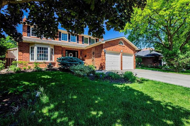1071 Manchester Cres, House detached with 3 bedrooms, 4 bathrooms and 4 parking in Oakville ON | Image 12