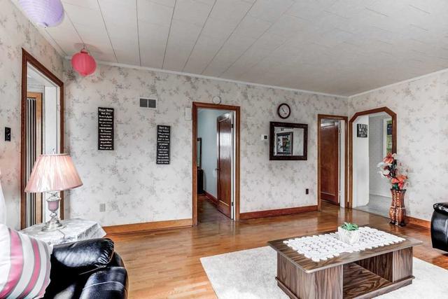 19 Carnegie St, House detached with 3 bedrooms, 1 bathrooms and 9 parking in Scugog ON | Image 20