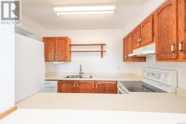 1b - 690 Colwyn St, Condo with 2 bedrooms, 2 bathrooms and 1 parking in Campbell River BC | Image 4