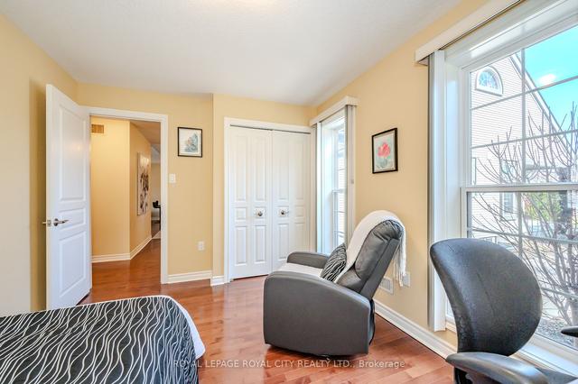 6 - 100 Frederick Dr, Townhouse with 2 bedrooms, 1 bathrooms and 1 parking in Guelph ON | Image 18