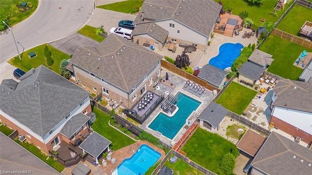 6618 Flora Court, House detached with 5 bedrooms, 3 bathrooms and 6 parking in Niagara Falls ON | Image 37