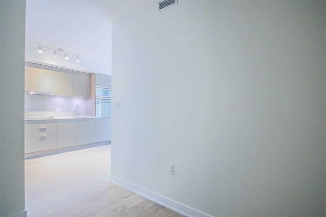 608e - 576 Front St, Condo with 1 bedrooms, 1 bathrooms and 0 parking in Toronto ON | Image 11