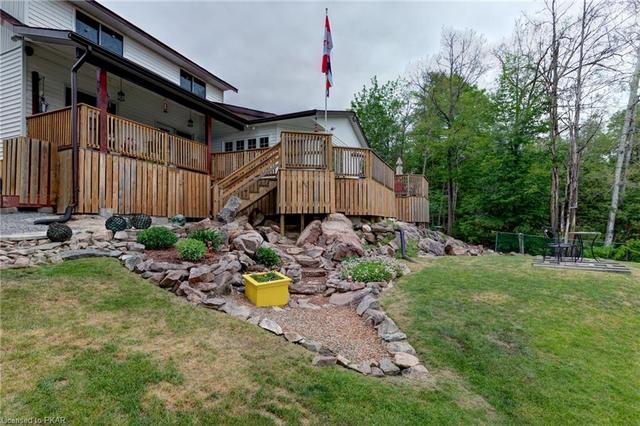 49 Fire Route 82b, House detached with 3 bedrooms, 2 bathrooms and null parking in Trent Lakes ON | Image 40