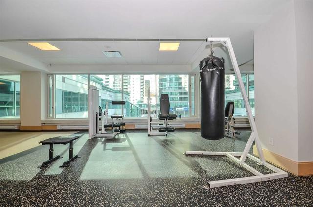 1011 - 10 Queens Quay W, Condo with 2 bedrooms, 2 bathrooms and 1 parking in Toronto ON | Image 25