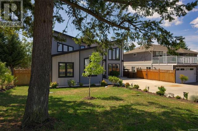 1699 Longacre Dr, House detached with 7 bedrooms, 5 bathrooms and 8 parking in Saanich BC | Image 53