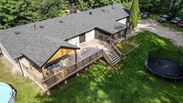 1060 Baseline Rd, House detached with 4 bedrooms, 2 bathrooms and 27 parking in Gravenhurst ON | Image 1