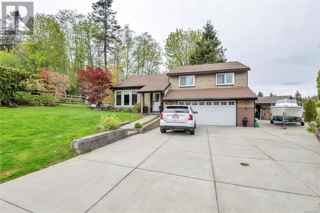375 Ptarmigan Pl, House detached with 4 bedrooms, 3 bathrooms and 4 parking in Campbell River BC | Card Image