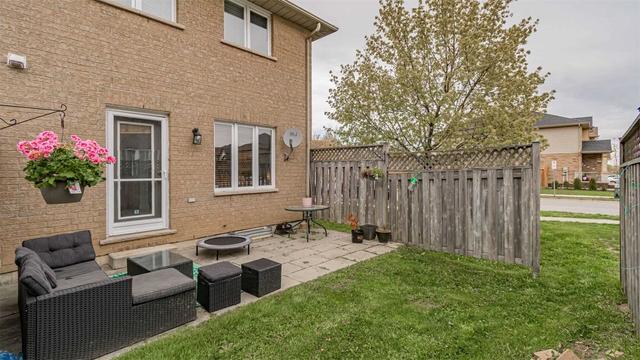 11 - 100 Vineberg Dr, Townhouse with 3 bedrooms, 3 bathrooms and 2 parking in Hamilton ON | Image 32