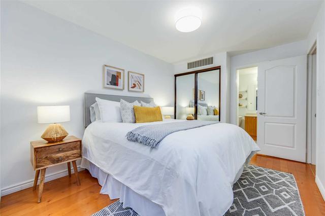 th19 - 68 Carr St, Townhouse with 2 bedrooms, 2 bathrooms and 1 parking in Toronto ON | Image 4